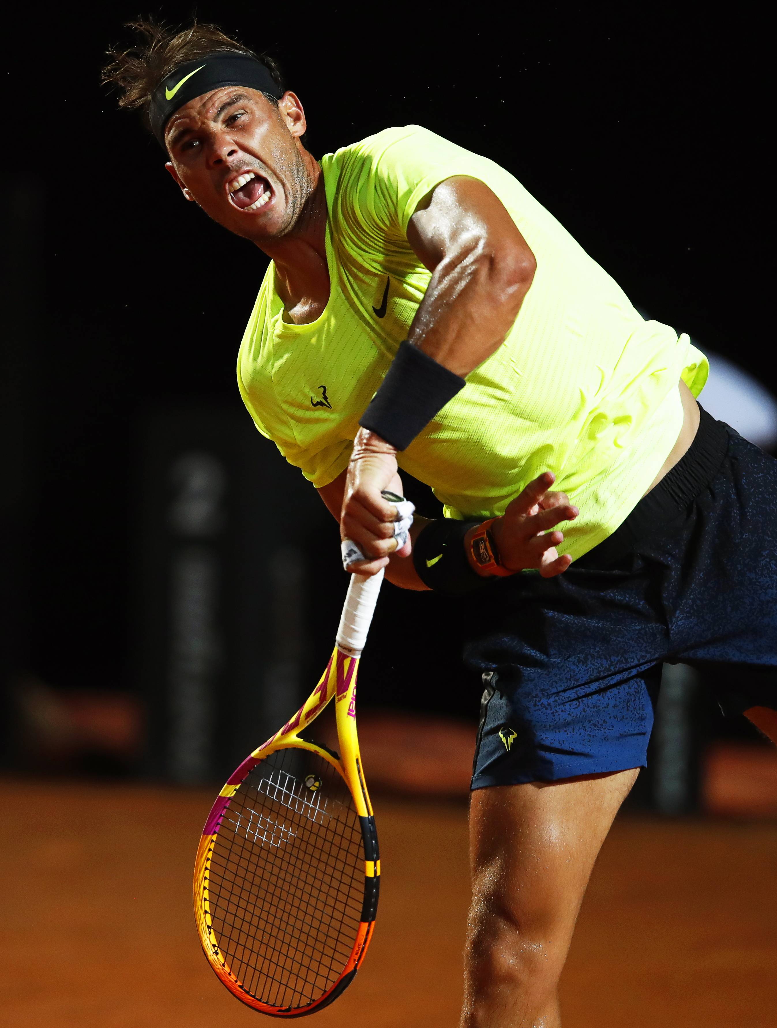 世界网球队完胜日本网球队，纳达尔惊艳世界的简单介绍