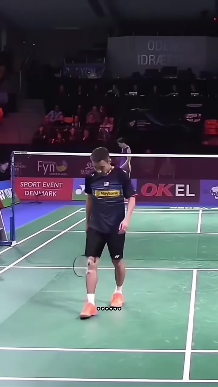 英格兰羽毛球队绝杀法国羽毛球队，李宗伟制霸全场