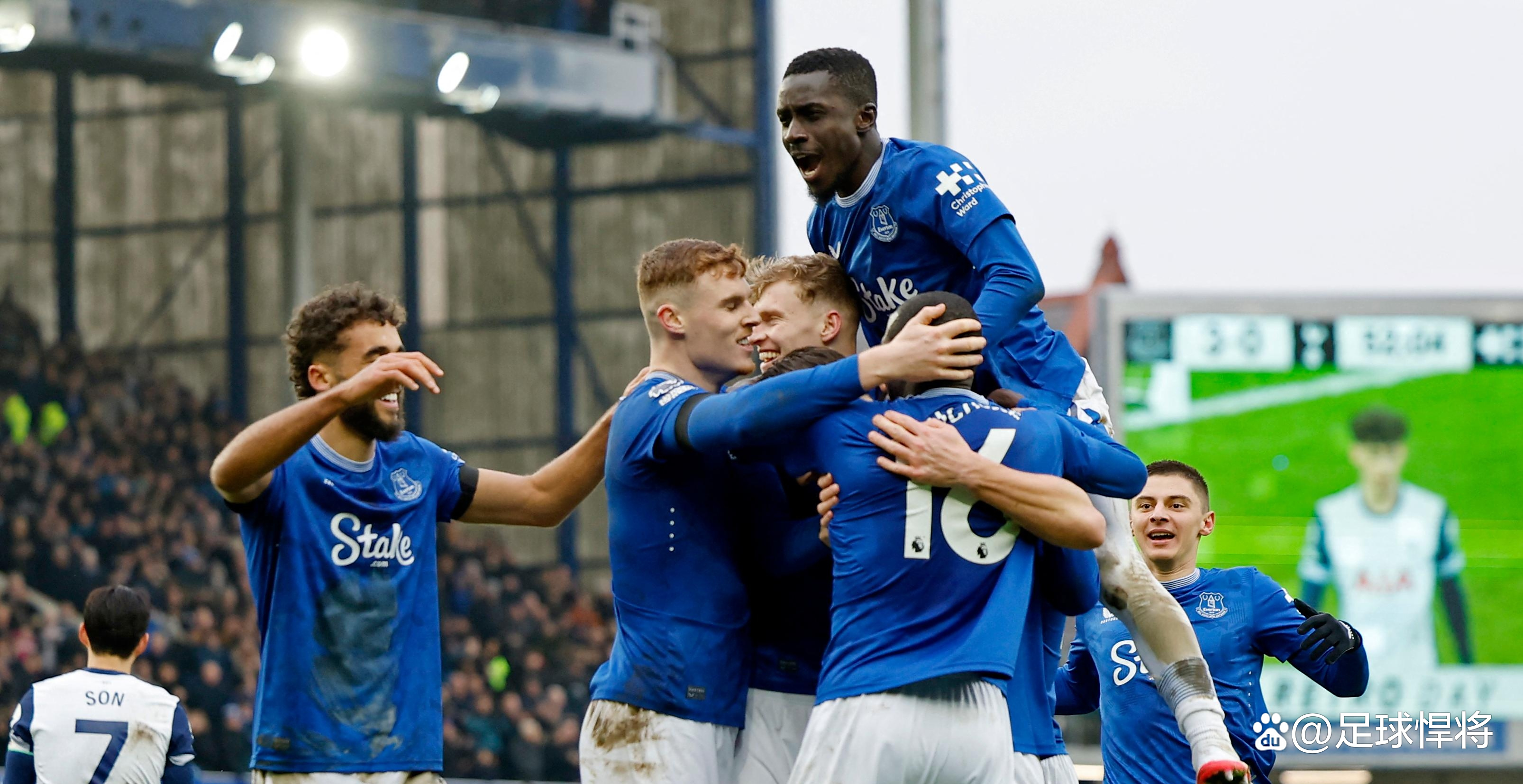 南安普顿主场不敌埃弗顿，连续两轮失利的简单介绍