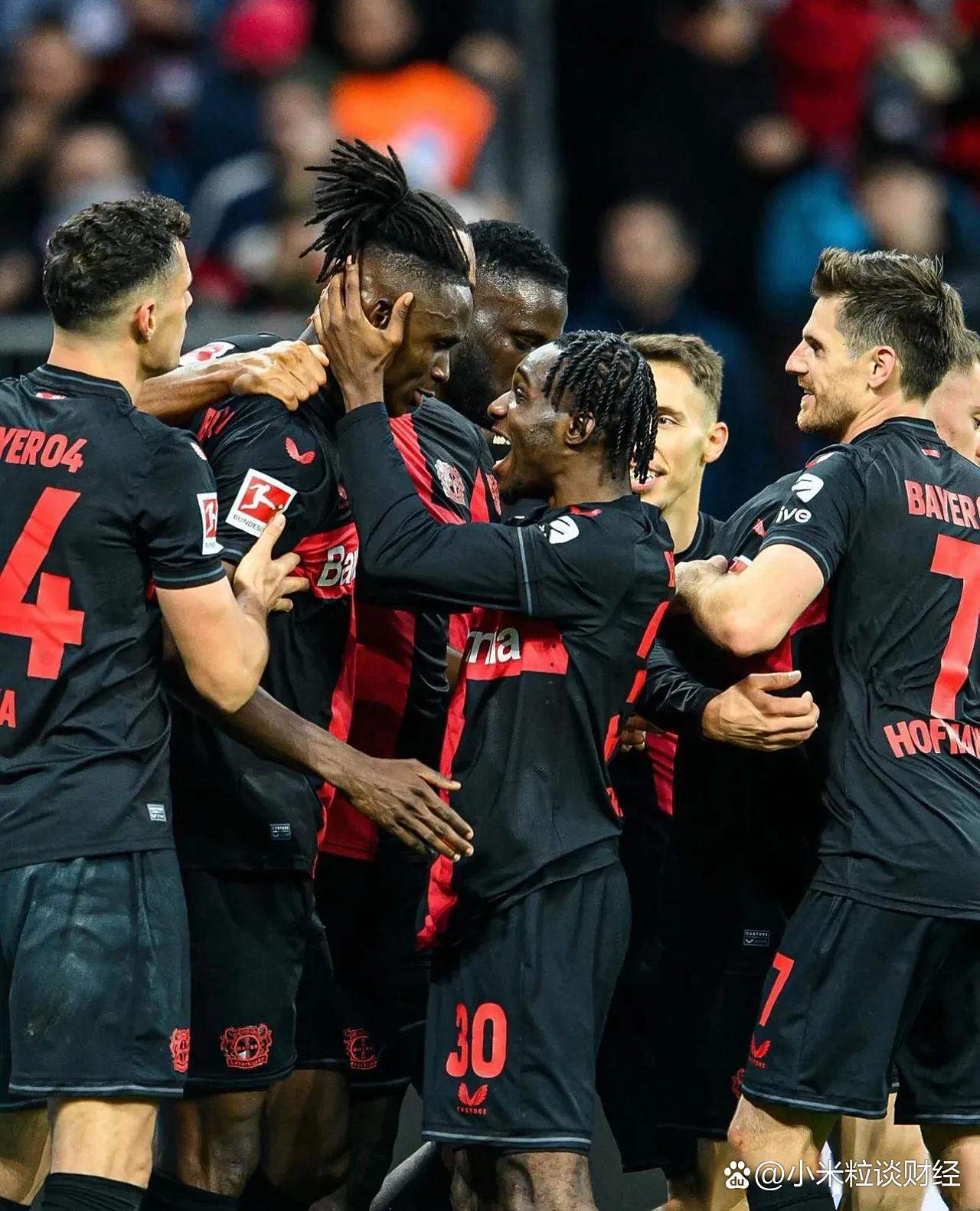 勒沃库森队在对局中踢出精彩球赢得胜利 勒沃库森队在对局中踢出精彩球赢得胜利