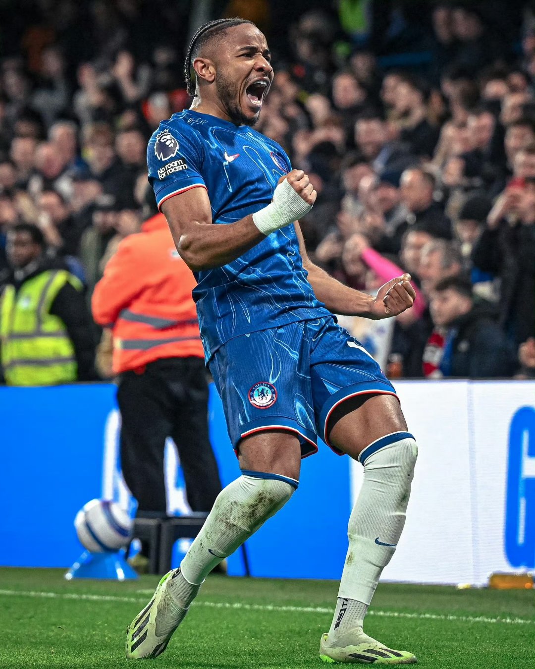 爱游戏中国-包含切尔西客场0比1输给诺里奇的词条