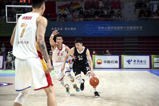 俄罗斯队豪取大胜，晋级胜利！的简单介绍