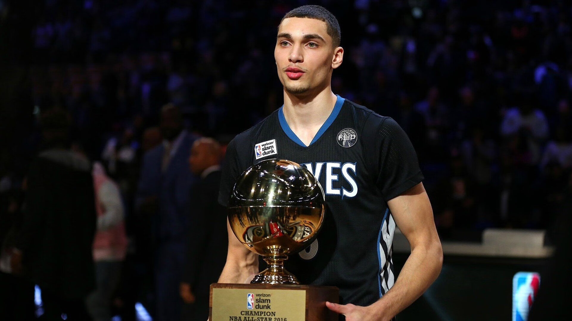 绝杀!马来西亚队补时逆转印尼,马琳刷新纪录成历史第一人