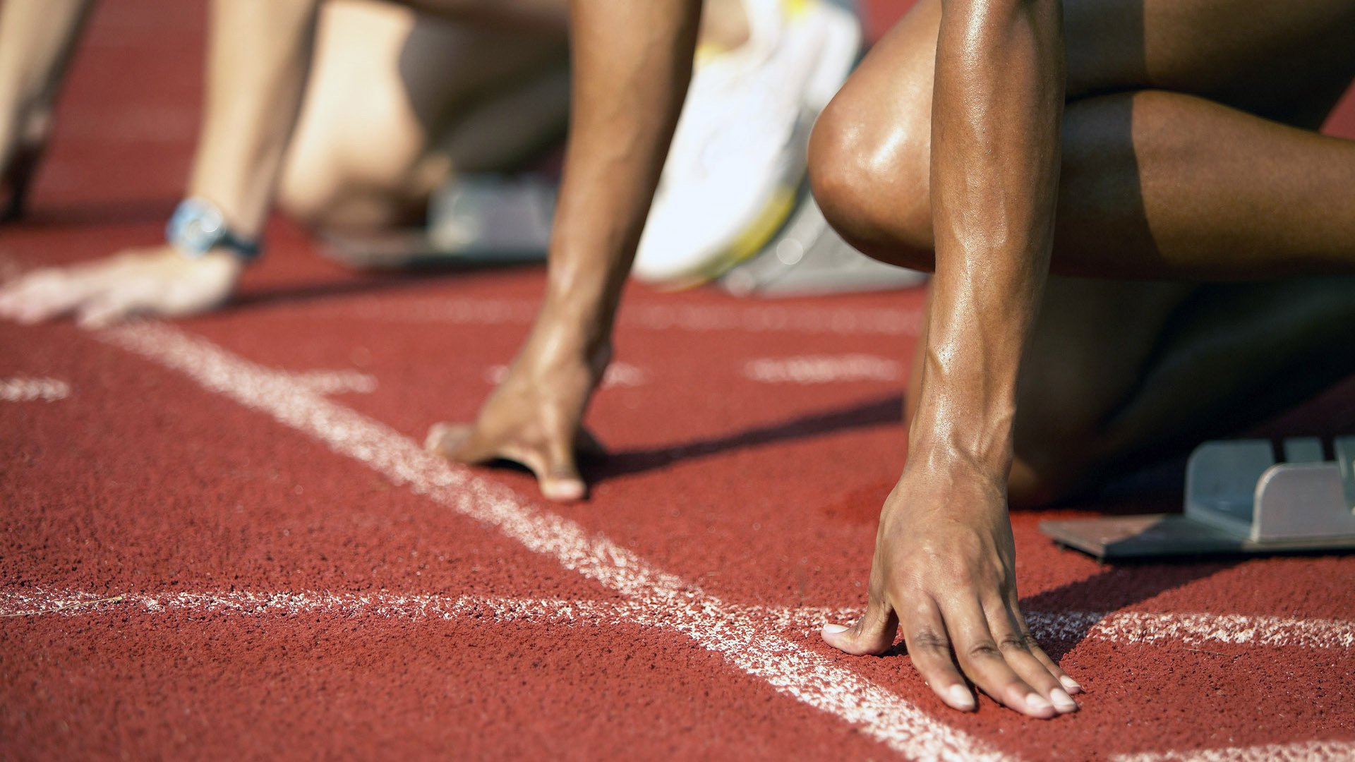 横扫之焰与东方新星，热火铁血纪律与张镇麟的蜕变启示